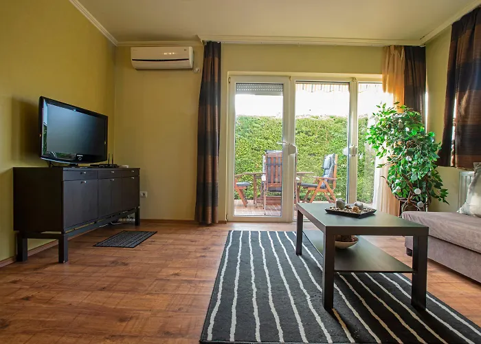 Beszedes Jozsef Setanyi Apartament Siófok